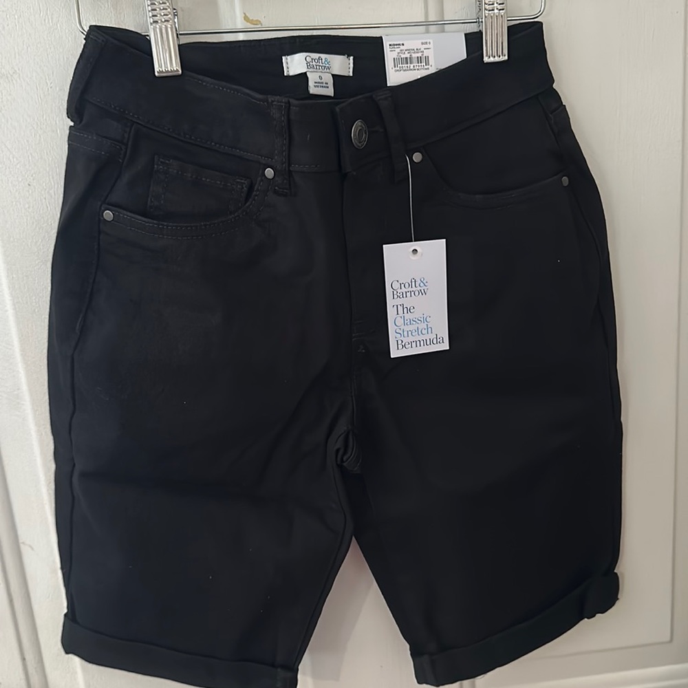 CROFT & BARROW CLASSIC STRETCH DENIM BERMUDA SHORTS: BLACK: NWT: SZ 0